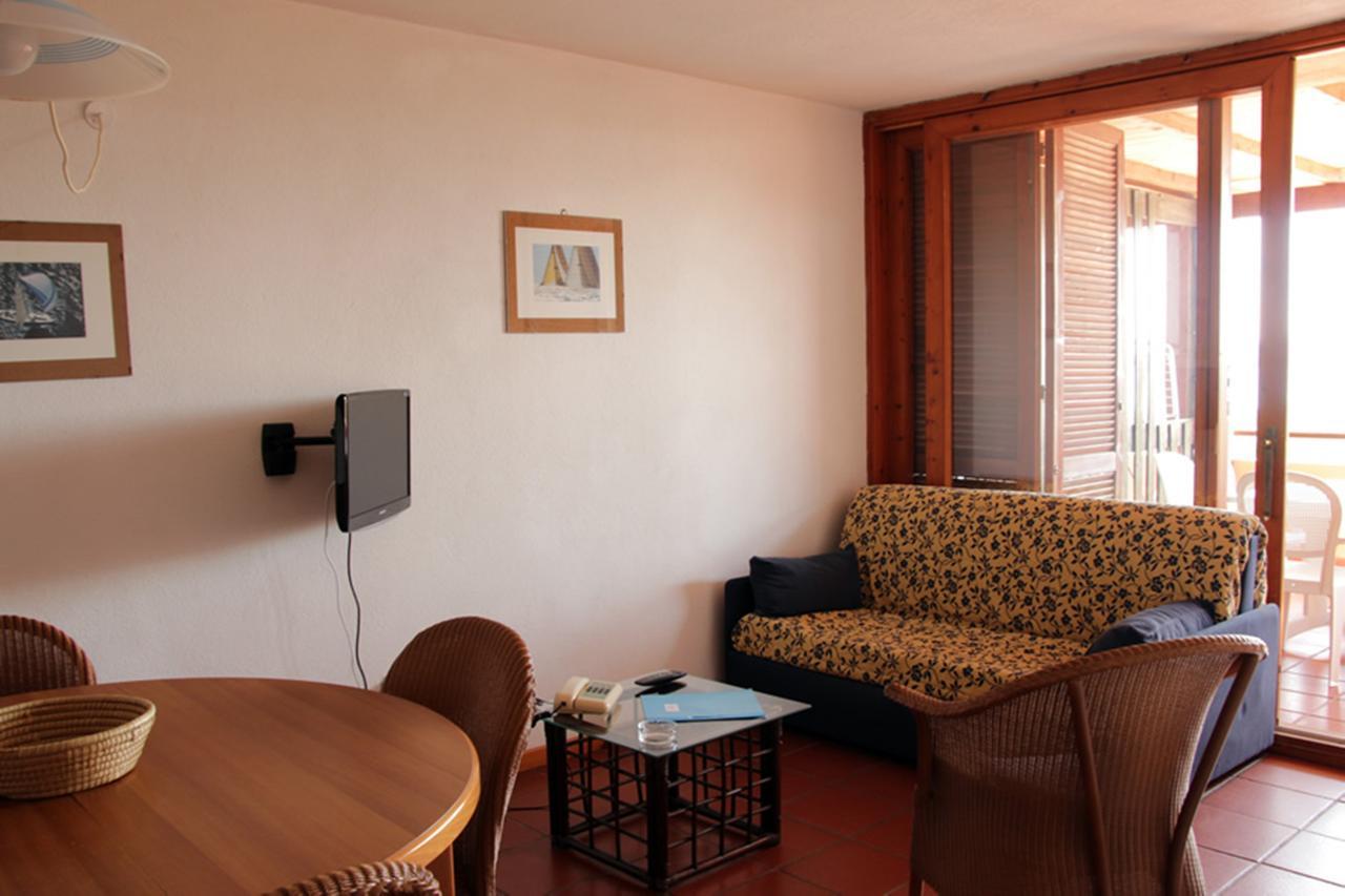 Residence Portolaconia Appartamenti Cannigione Oda fotoğraf