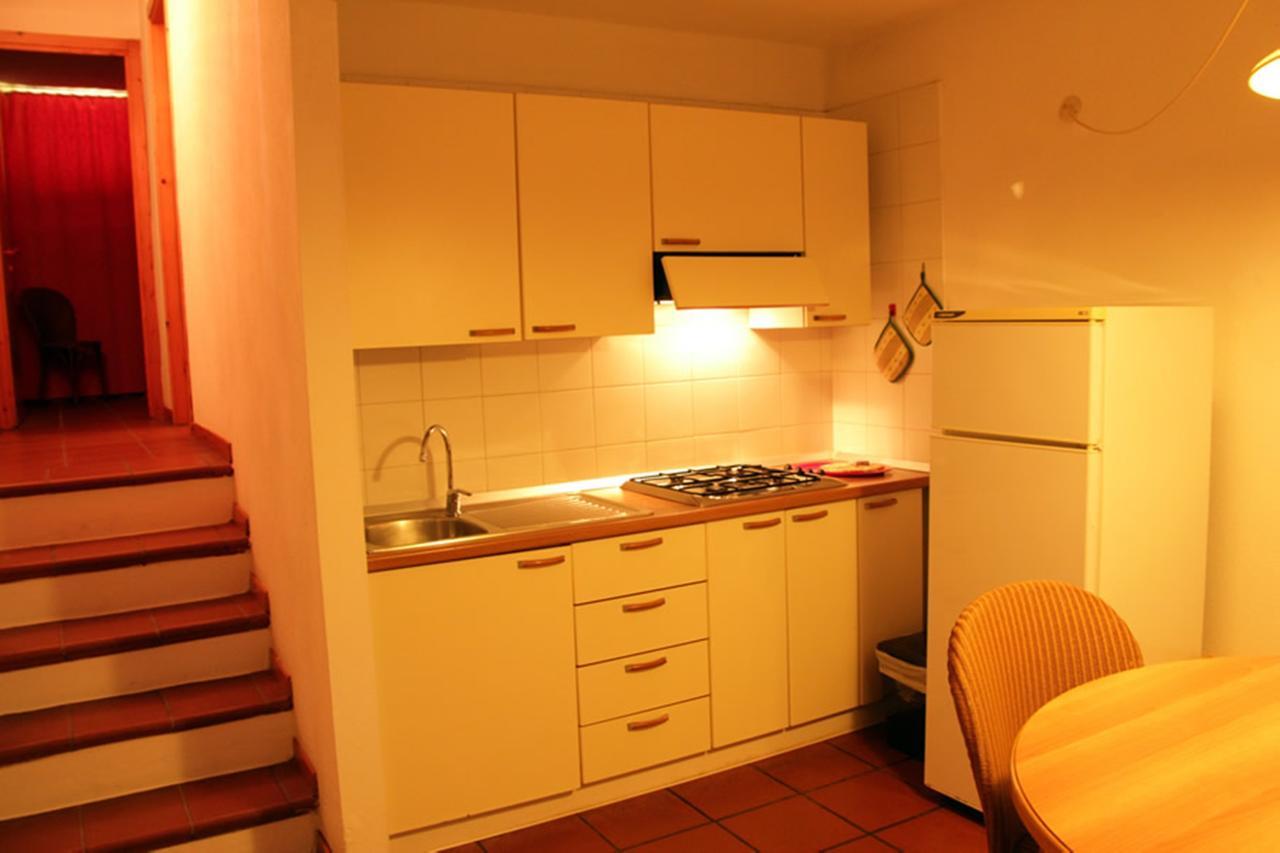 Residence Portolaconia Appartamenti Cannigione Oda fotoğraf